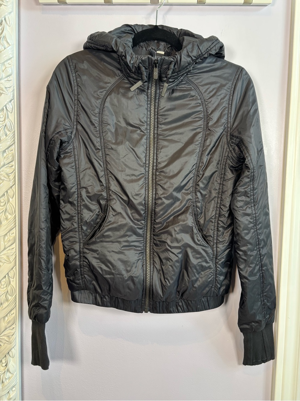 Lululemon athletica Scuba Gylde Women’s Hooded Puffer Jacket - Black Size 2